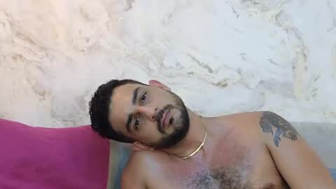 JF oliveira online show from 12-19-24, 04:24