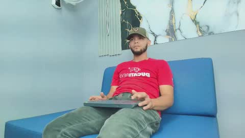 DAVID online show from 10-09-25, 02:48