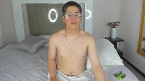 davidcruz16 online show from 09-23-25, 03:20