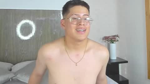 davidcruz16 online show from 09-25-25, 02:48