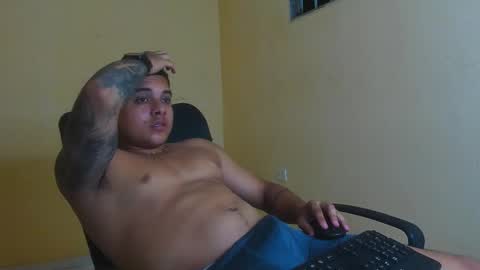 Lennon online show from 11-08-25, 06:24