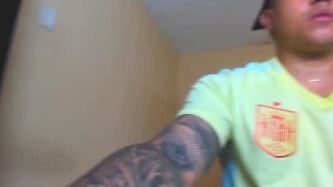 Lennon online show from 11-09-25, 10:52