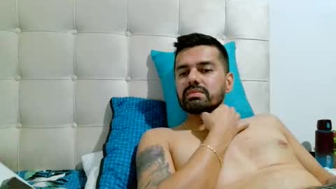 Snapshot of davidmedellin60 chatting on 11-01-25, 11:51 davidmedellin60 online show from 11-01-25, 11:51