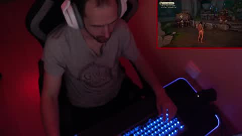 Snapshot of davidoventt chatting on 02-28-25, 09:55 davidoventt online show from 02-28-25, 09:55