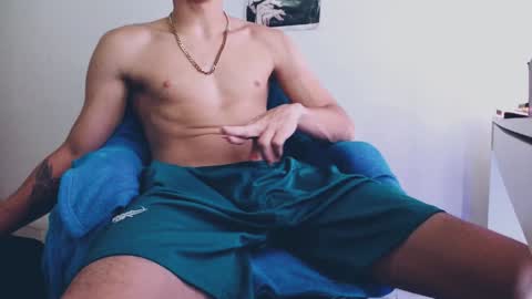 Snapshot of davidsalazar33 chatting on 01-14-25, 11:27 davidsalazar33 online show from 01-14-25, 11:27