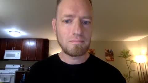 Snapshot of davidwilcox1982 chatting on 10-14-25, 11:27 Dave online show from 10-14-25, 11:27