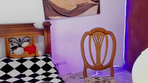 Davies brown    schedule 12pm to 5pm col time online show from 01-03-25, 08:22