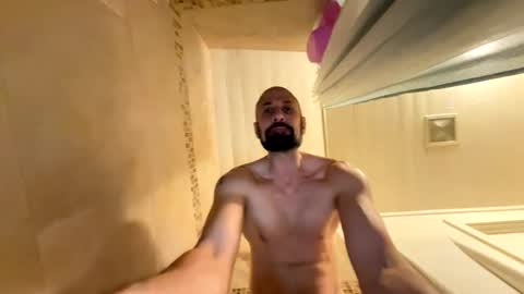 Snapshot of dax_vance chatting on 10-07-25, 04:42 Dax Vance online show from 10-07-25, 04:42