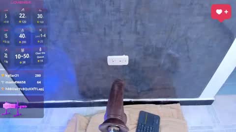 Snapshot of dayan_ken chatting on 10-15-25, 08:09 Dayan online show from 10-15-25, 08:09