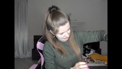 dazdrasmigdasue online show from 02-09-25, 03:45