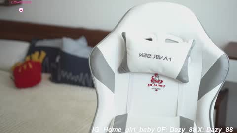 Dazy    My Fansly  online show from 03-01-25, 04:37