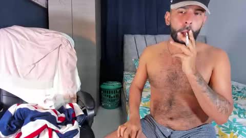 Snapshot of dcollins_ chatting on 10-11-25, 10:14 dcollins_ online show from 10-11-25, 10:14