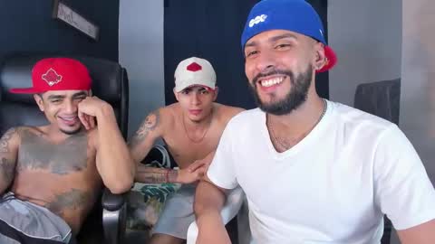 Snapshot of dcollins_ chatting on 10-18-25, 07:53 dcollins_ online show from 10-18-25, 07:53