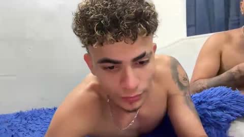 Snapshot of dcollins_ chatting on 11-02-25, 01:19 dcollins_ online show from 11-02-25, 01:19