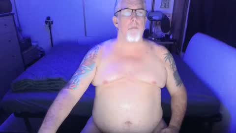 Snapshot of dcoop7869 chatting on 09-14-25, 05:50 B online show from 09-14-25, 05:50