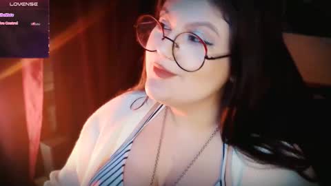 Snapshot of de_v1l chatting on 01-19-26, 01:26 Luna online show from 01-19-26, 01:26