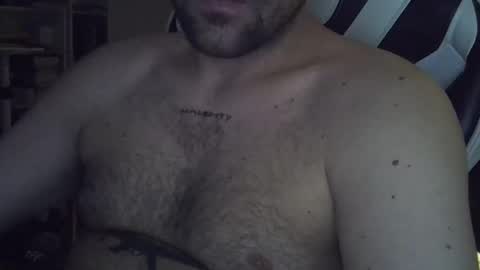 Snapshot of deanodick18x6 chatting on 11-16-25, 01:44 dexxxn. online show from 11-16-25, 01:44