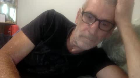 deanofflove221000 online show from 12-05-25, 12:52