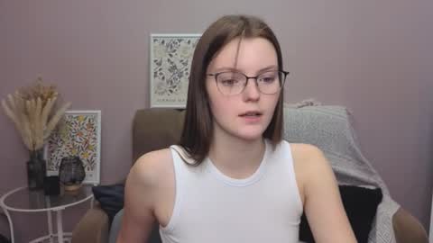 Snapshot of dear_jessica9 chatting on 10-23-25, 09:52 Jessica online show from 10-23-25, 09:52