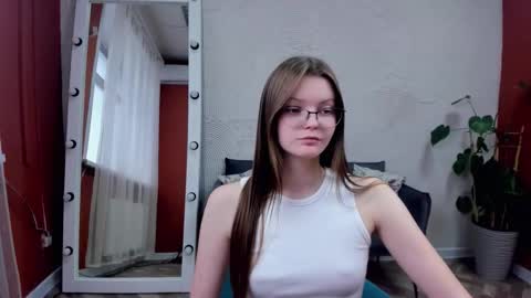 Snapshot of dear_jessica9 chatting on 11-25-25, 10:04 Jessica online show from 11-25-25, 10:04