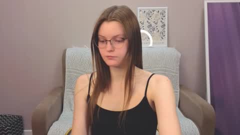 Snapshot of dear_jessica9 chatting on 12-04-25, 10:57 Jessica online show from 12-04-25, 10:57