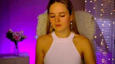 Debora online show from 11-24-25, 08:14