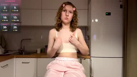 Hello My name is Sarah im new model here and little but shy. online show from 02-28-26, 05:14