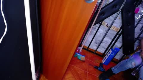 Snapshot of deborass_bdsm chatting on 12-30-24, 06:27 DEBORA online show from 12-30-24, 06:27