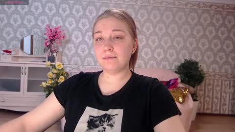 Snapshot of debramust chatting on 12-28-24, 04:09 debramust online show from 12-28-24, 04:09