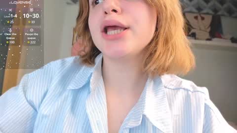 Snapshot of debratower chatting on 12-11-24, 03:02 Debra online show from 12-11-24, 03:02