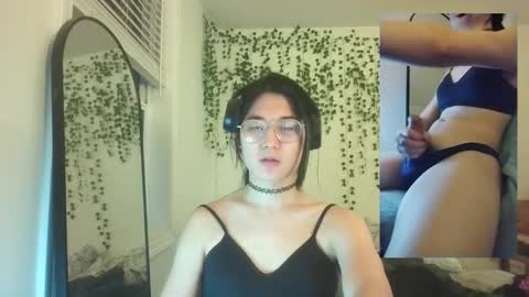 deciduousdoll online show from 10-26-25, 06:08