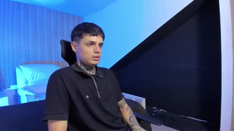 declan_fox online show from 09-30-25, 04:17