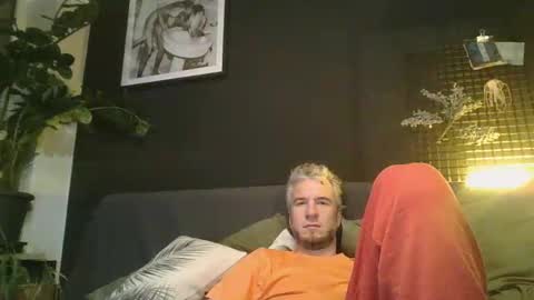 Snapshot of deebo1987 chatting on 01-03-25, 04:48 Deen online show from 01-03-25, 04:48