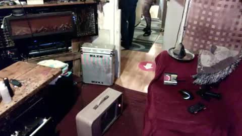 nik and cherry online show from 12-21-24, 11:02