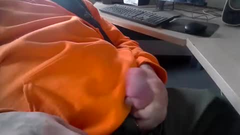 deepstrokes25 online show from 02-04-25, 09:20