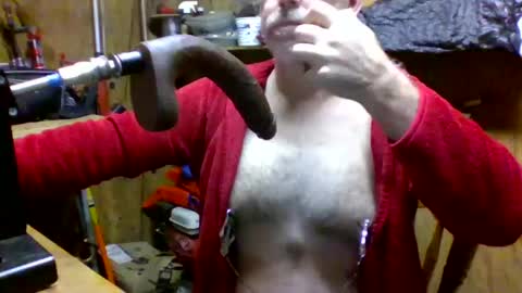 Snapshot of deepthroat227 chatting on 01-07-25, 04:05 Deepthroat My Big Dildos online show from 01-07-25, 04:05