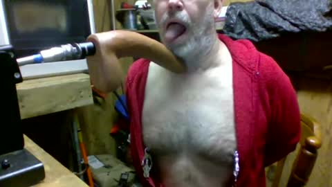 Snapshot of deepthroat227 chatting on 02-18-25, 04:48 Deepthroat My Big Dildos online show from 02-18-25, 04:48