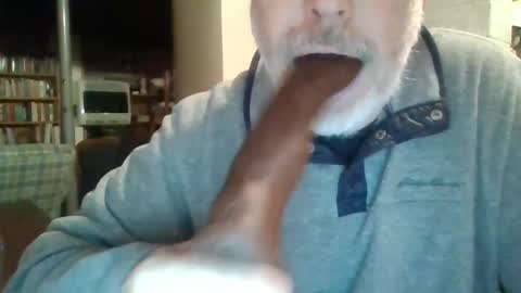 Snapshot of deepthroat227 chatting on 02-21-25, 08:16 Deepthroat My Big Dildos online show from 02-21-25, 08:16