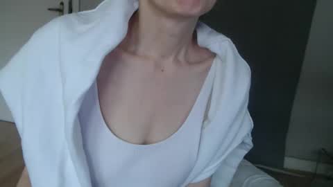 KamiDevi online show from 10-13-25, 02:39