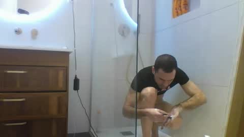 Snapshot of definitelysasha_ chatting on 02-14-26, 06:26 definitelysasha_ online show from 02-14-26, 06:26