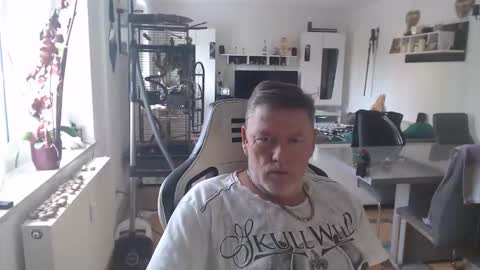 deinprinz2312 online show from 10-20-25, 12:38