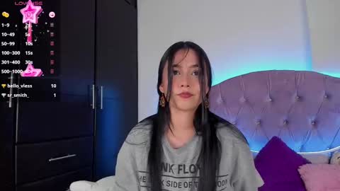 Snapshot of deisy_smith_ chatting on 02-22-25, 09:37 Deisy online show from 02-22-25, 09:37