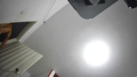 Snapshot of deividellobo chatting on 02-21-25, 05:13 deividellobo online show from 02-21-25, 05:13