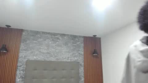 D E L A Y L  A online show from 10-18-25, 11:11