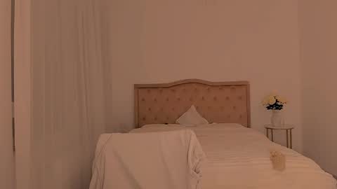 deliadelicious online show from 02-04-25, 10:21