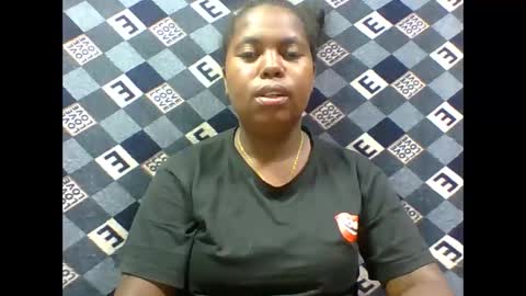 deliah712909 online show from 10-18-25, 08:37