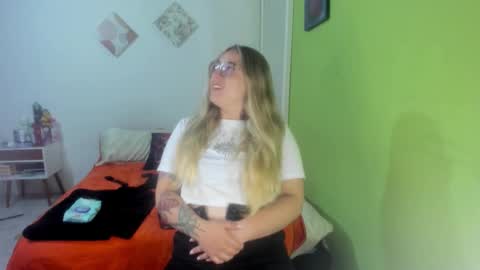 Snapshot of delilah_888 chatting on 12-03-25, 01:24 Delalih online show from 12-03-25, 01:24