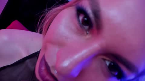 della online show from 10-30-25, 08:42