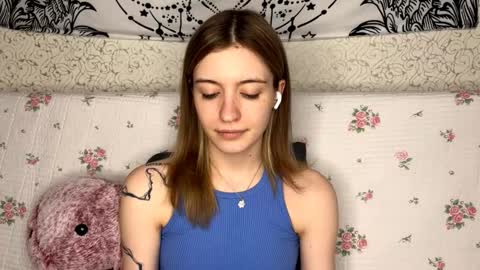 Sia online show from 02-05-26, 01:38