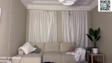 Delora online show from 10-21-25, 09:26